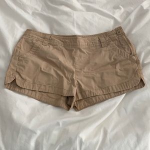 Khaki side zip shorts